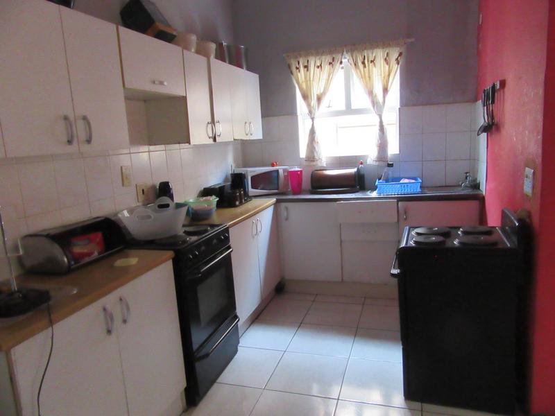 2 Bedroom Property for Sale in Maitland Western Cape